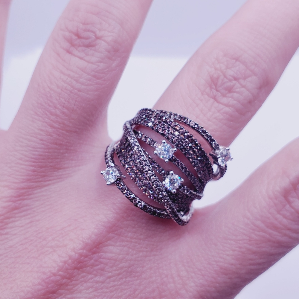 Round chocolate diamond and diamond stimulants Women's Ring - Picture 3 of 9